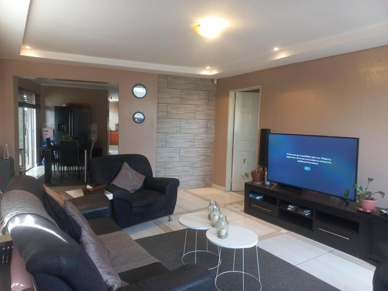 4 Bedroom Property for Sale in Aloevale Eastern Cape